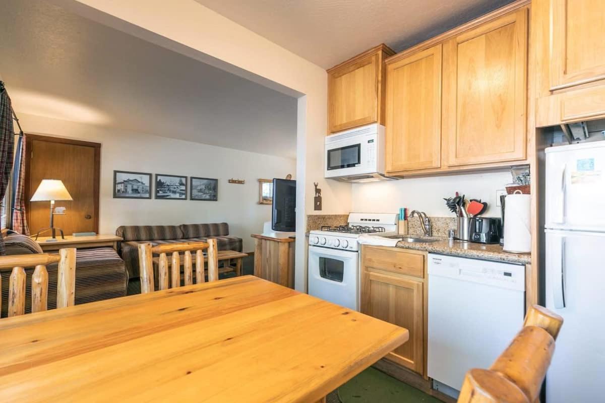 Lakeside Studio Steps From The Beach Tahoe Vista Exterior photo